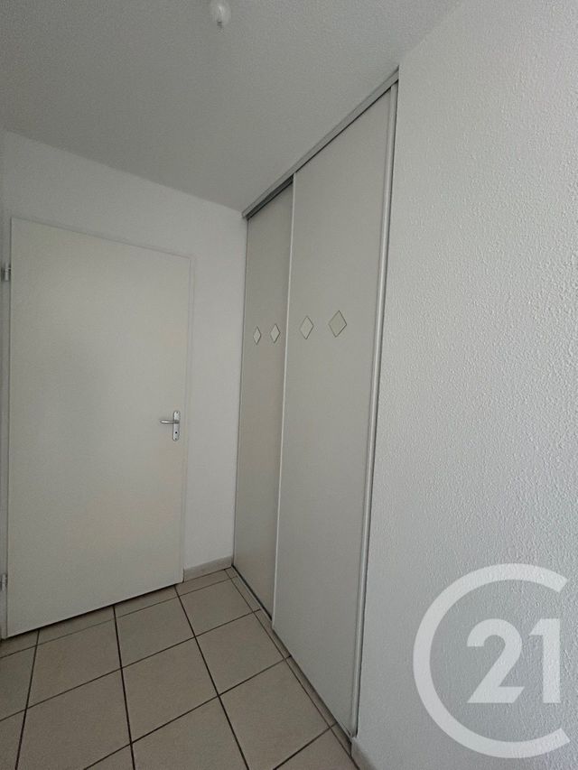 Appartement F2 à louer - 2 pièces - 41.83 m2 - LE PASSAGE - 47 - AQUITAINE - Century 21 Bastien Gonzalez