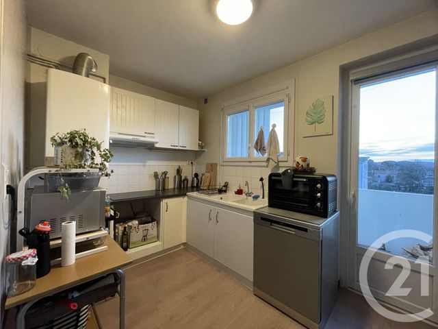 Appartement F3 à louer - 3 pièces - 67.48 m2 - LE PASSAGE - 47 - AQUITAINE - Century 21 Bastien Gonzalez