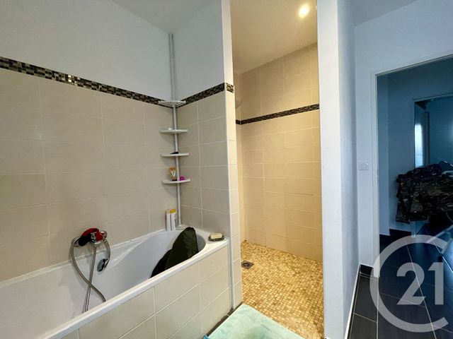 maison à louer - 5 pièces - 126.0 m2 - LA CROIX BLANCHE - 47 - AQUITAINE - Century 21 Bastien Gonzalez