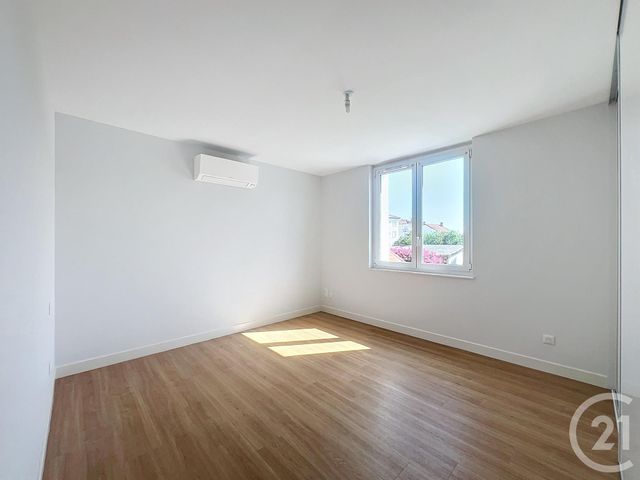 Appartement T3 à louer - 3 pièces - 66.29 m2 - AGEN - 47 - AQUITAINE - Century 21 Bastien Gonzalez
