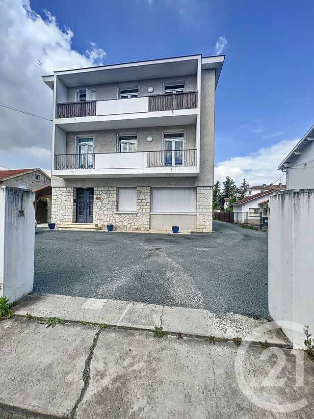 Appartement T3 à louer - 3 pièces - 66.29 m2 - AGEN - 47 - AQUITAINE - Century 21 Bastien Gonzalez