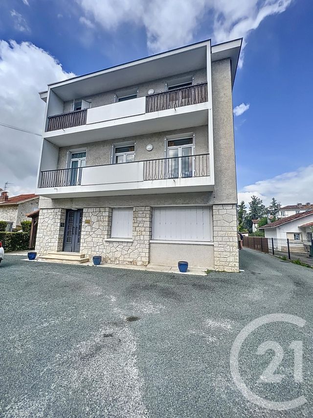 Appartement T3 à louer - 3 pièces - 66.29 m2 - AGEN - 47 - AQUITAINE - Century 21 Bastien Gonzalez