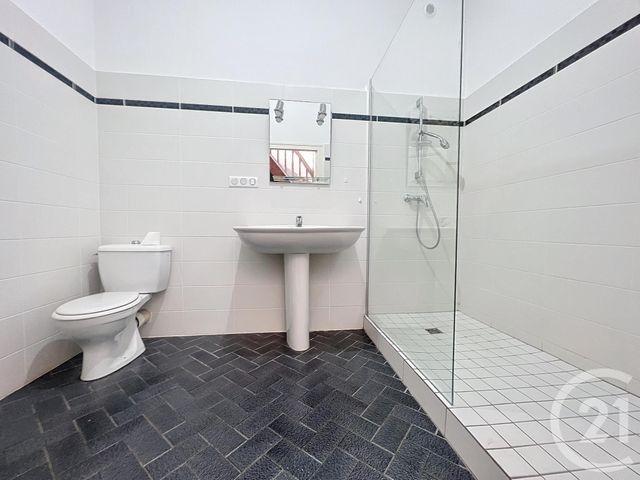 maison à louer - 5 pièces - 109.4 m2 - AGEN - 47 - AQUITAINE - Century 21 Bastien Gonzalez