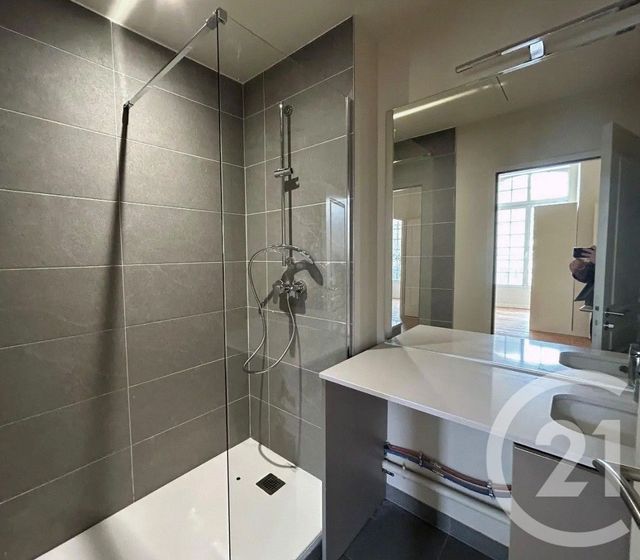 Appartement F4 à louer - 4 pièces - 82.14 m2 - AGEN - 47 - AQUITAINE - Century 21 Bastien Gonzalez